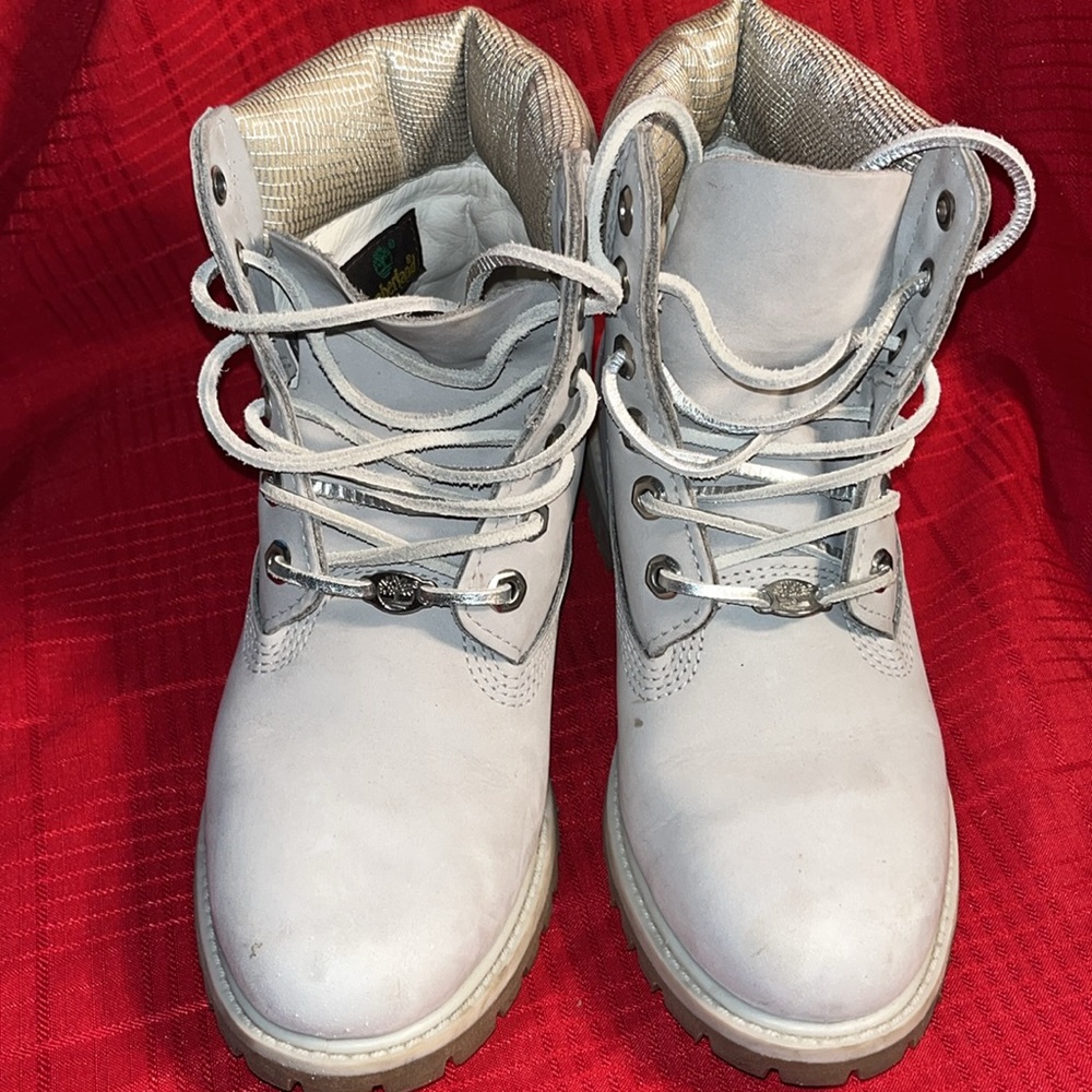 GRAY Women’s Size 7 TIMBERLAND BOOTS - Picture 3 of 12